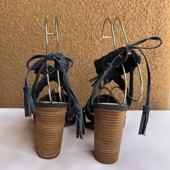 BCBGENERATION size 8 Ledina braided chambray denim cross cross heels w ankle tie - Picture 5 of 13